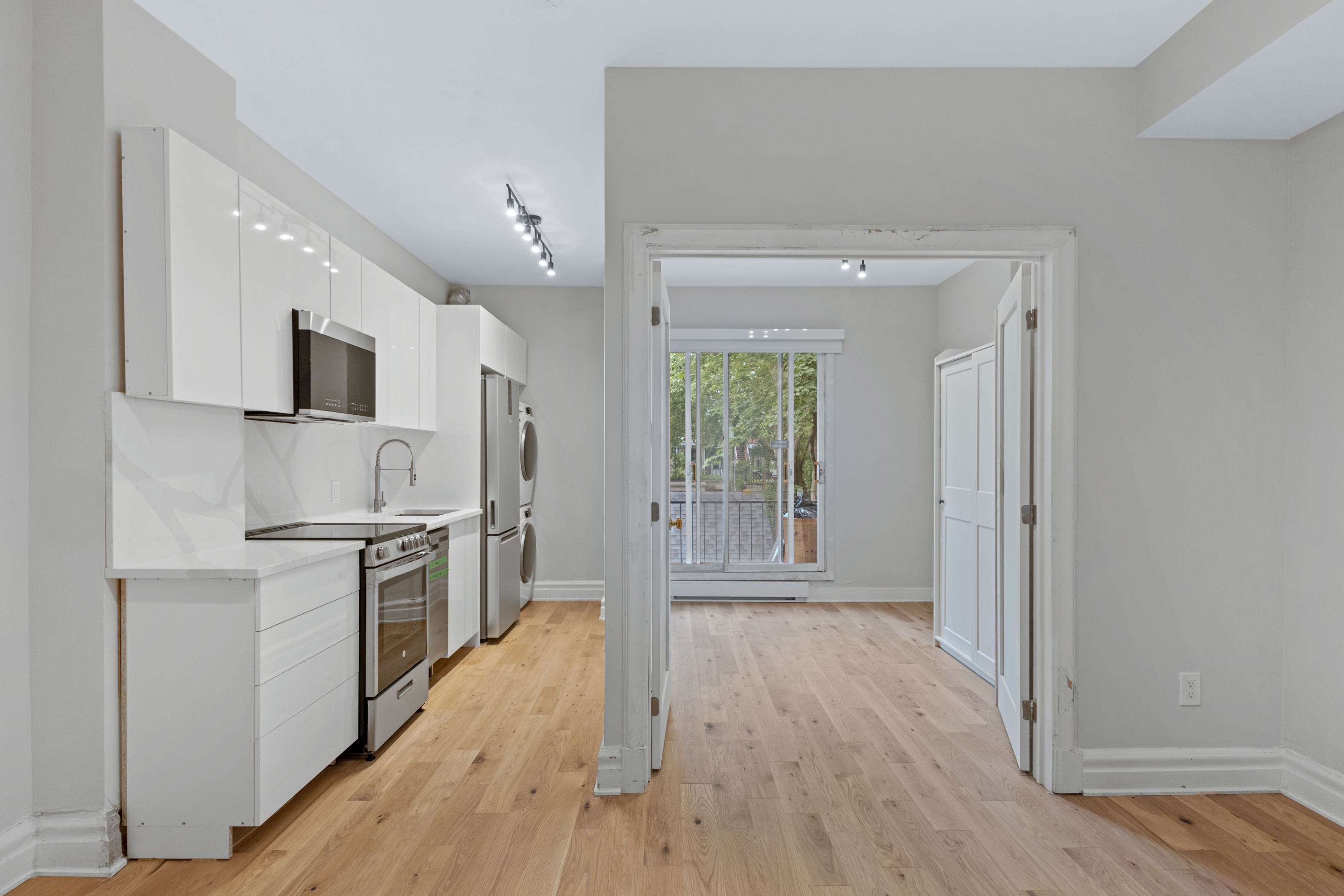 1670 Avenue Papineau - G