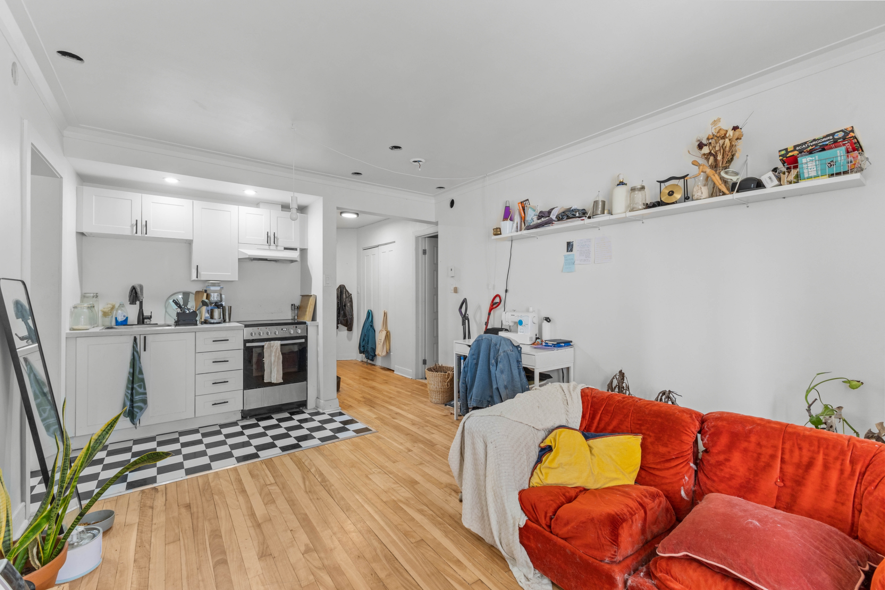 4855 Bourret - 402